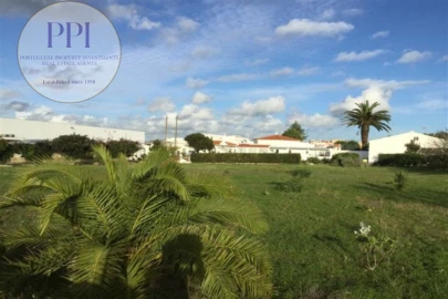 Moradia T7 para Venda em Vila de Sagres