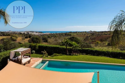 Moradia T4 para Venda em Lagos (São Sebastião e Santa Maria)