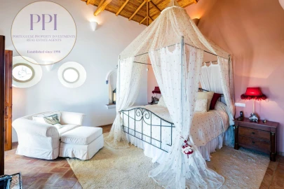 Moradia T4 para Venda em Lagos (São Sebastião e Santa Maria)