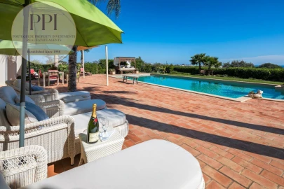 Moradia T4 para Venda em Lagos (São Sebastião e Santa Maria)