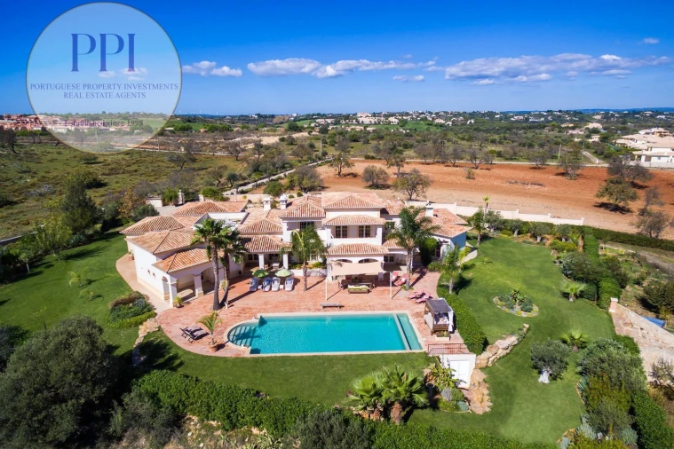 Moradia T4 para Venda em Lagos (São Sebastião e Santa Maria) Foto 28