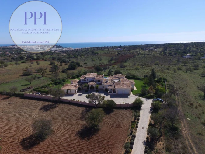 Moradia T4 para Venda em Lagos (São Sebastião e Santa Maria) Foto 29