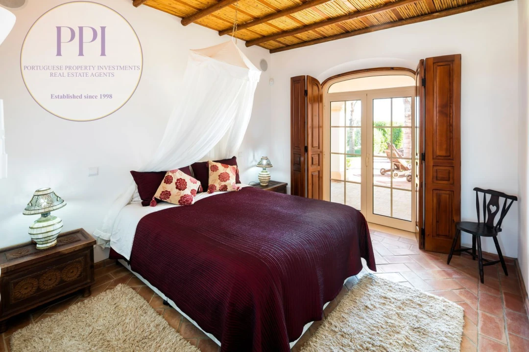 Moradia T4 para Venda em Lagos (São Sebastião e Santa Maria) Foto 17