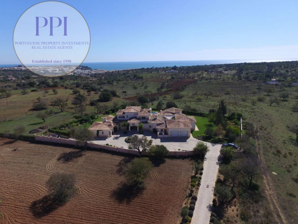 Moradia T4 para Venda em Lagos (São Sebastião e Santa Maria) Foto 29