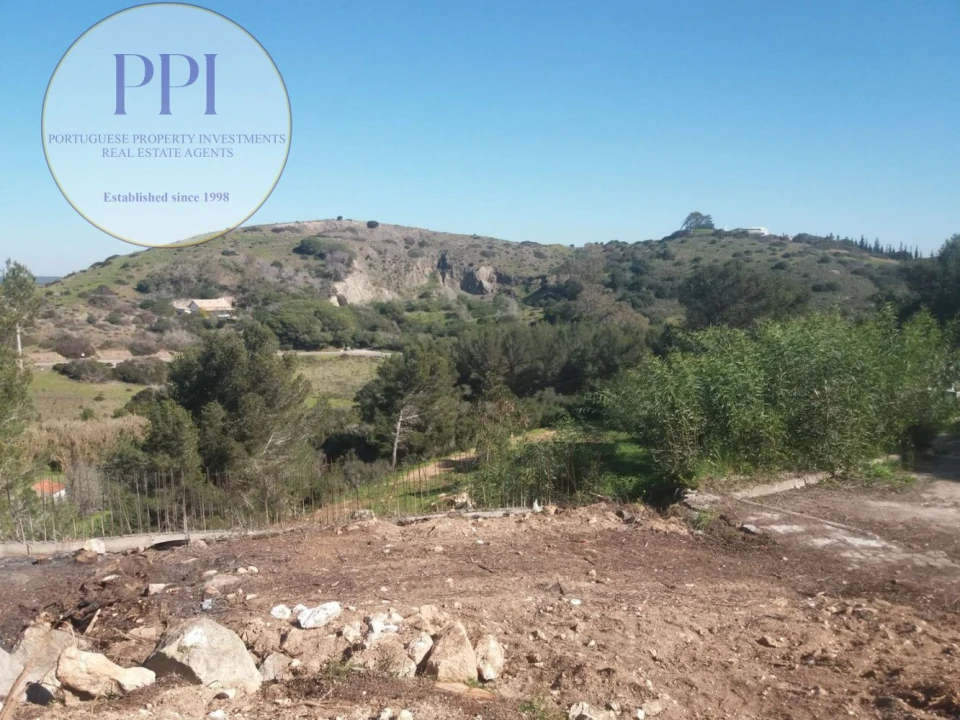 Terreno para Venda em Budens Foto 1