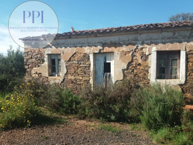 Quinta T0 para Venda em Bensafrim e Barão de São João Foto 18