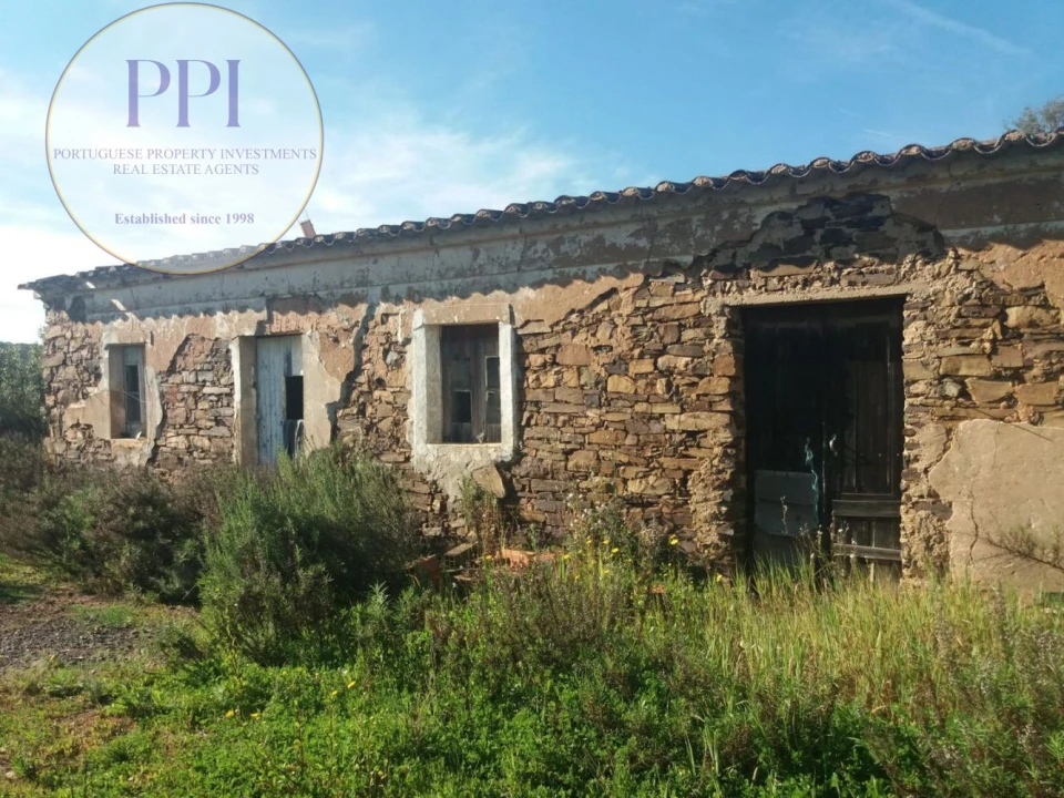 Quinta T0 para Venda em Bensafrim e Barão de São João Foto 3