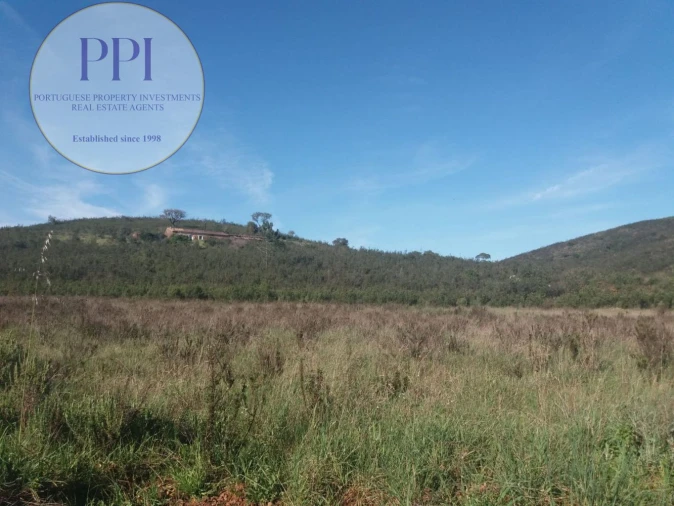 Quinta T0 para Venda em Bensafrim e Barão de São João Foto 3