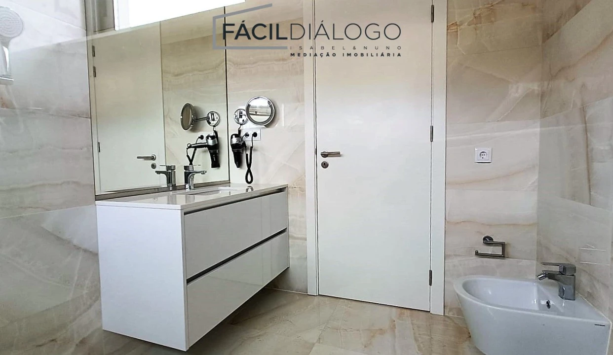 Loja para Venda em Sesimbra (Castelo) Foto 30