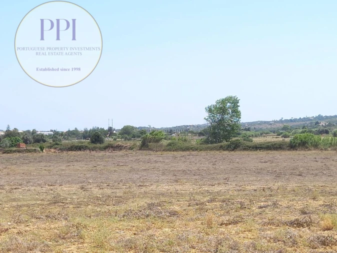 Quinta T1 para Venda em Luz Foto 7