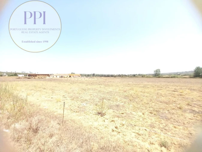 Quinta T1 para Venda em Luz Foto 19