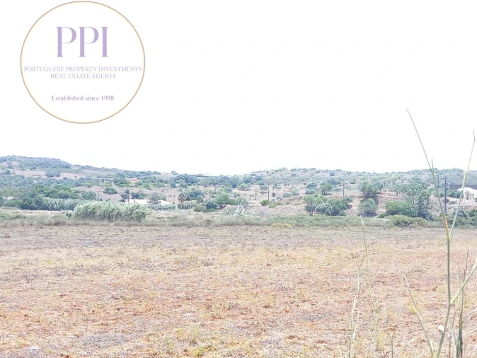 Quinta T1 para Venda em Luz Foto 24