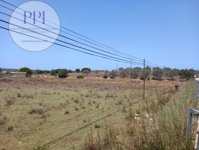 Quinta T1 para Venda em Luz Foto 32