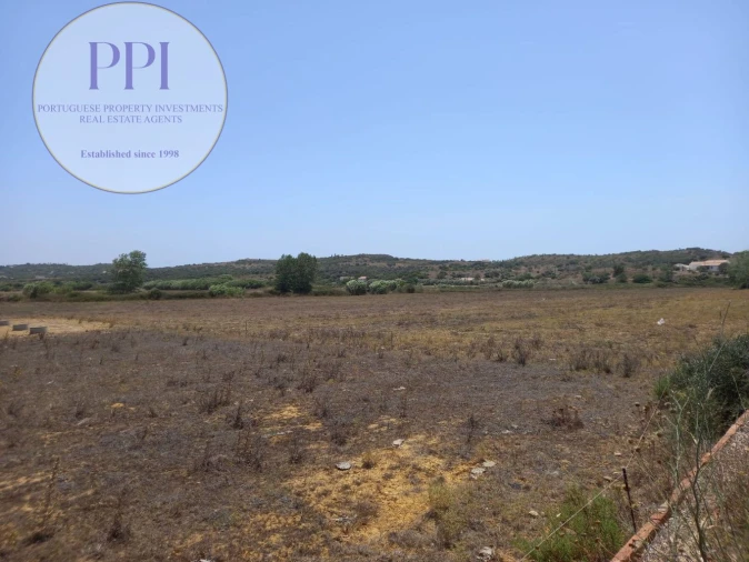 Quinta T1 para Venda em Luz Foto 14