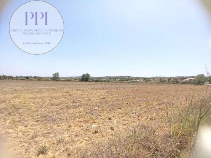 Quinta T1 para Venda em Luz Foto 33