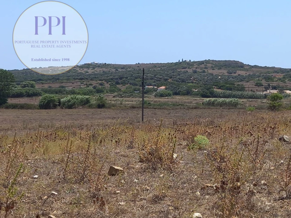 Quinta T1 para Venda em Luz Foto 22