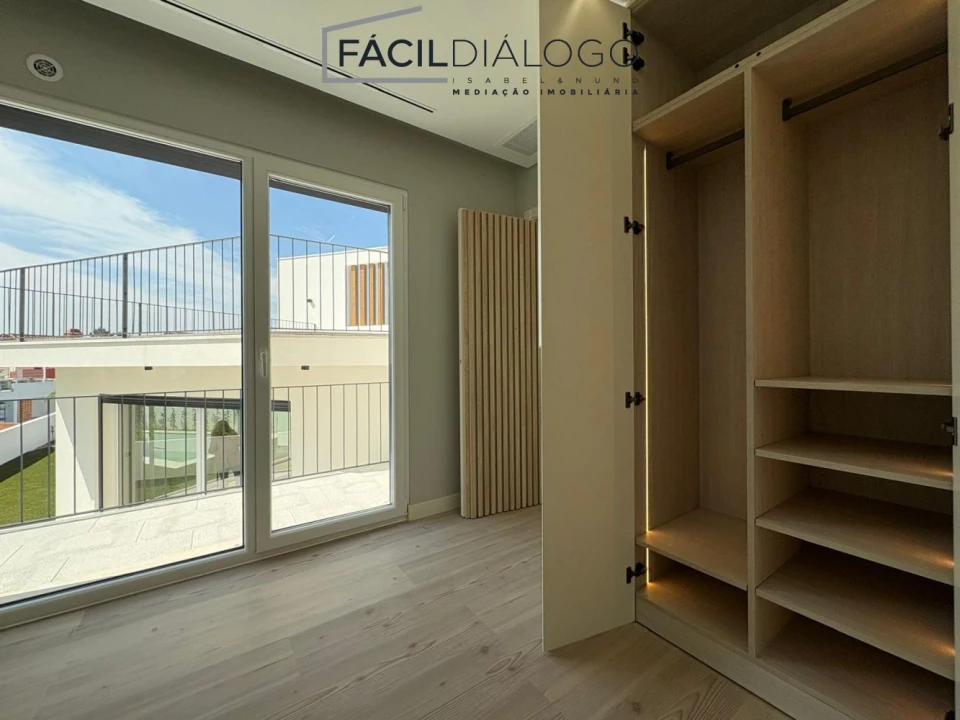 Moradia T4 para Venda em Azeitão (São Lourenço e São Simão) Foto 44