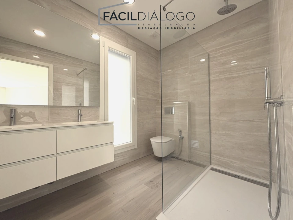 Moradia T4 para Venda em Azeitão (São Lourenço e São Simão) Foto 49