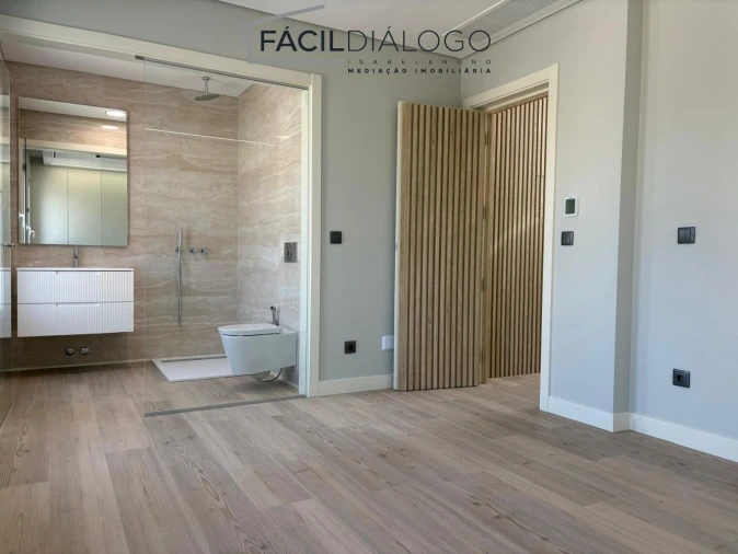 Moradia T4 para Venda em Azeitão (São Lourenço e São Simão) Foto 36