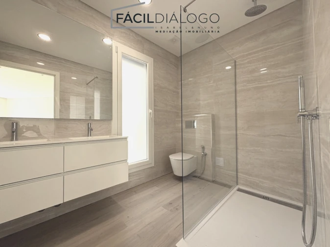 Moradia T4 para Venda em Azeitão (São Lourenço e São Simão) Foto 49