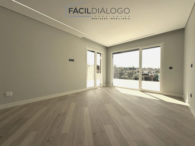 Moradia T4 para Venda em Azeitão (São Lourenço e São Simão) Foto 47