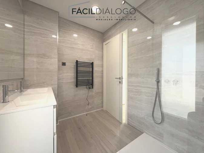 Moradia T4 para Venda em Azeitão (São Lourenço e São Simão) Foto 50