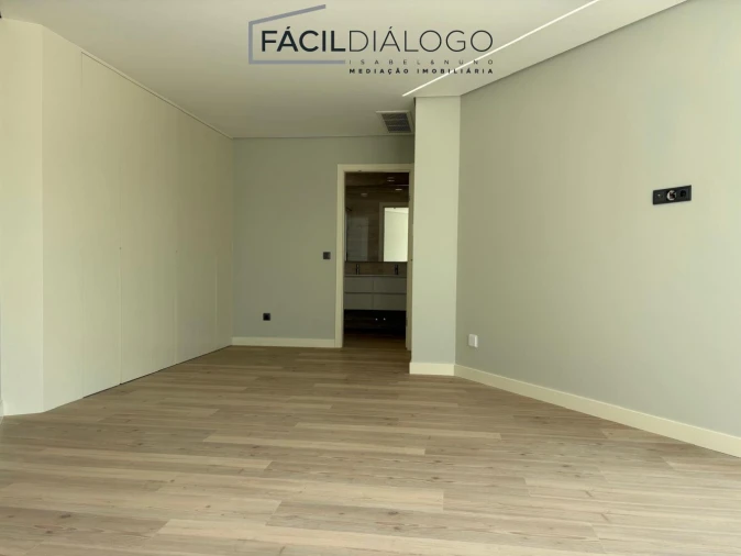 Moradia T4 para Venda em Azeitão (São Lourenço e São Simão) Foto 45