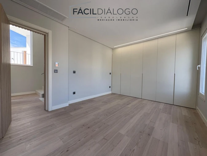 Moradia T4 para Venda em Azeitão (São Lourenço e São Simão) Foto 34