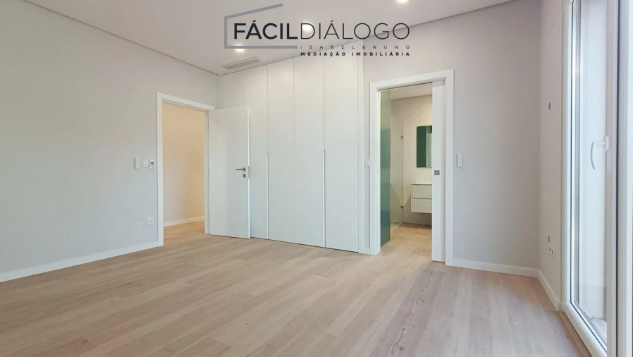 Moradia T4 para Venda em Azeitão (São Lourenço e São Simão) Foto 14