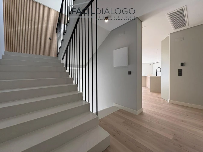 Moradia T4 para Venda em Azeitão (São Lourenço e São Simão) Foto 32