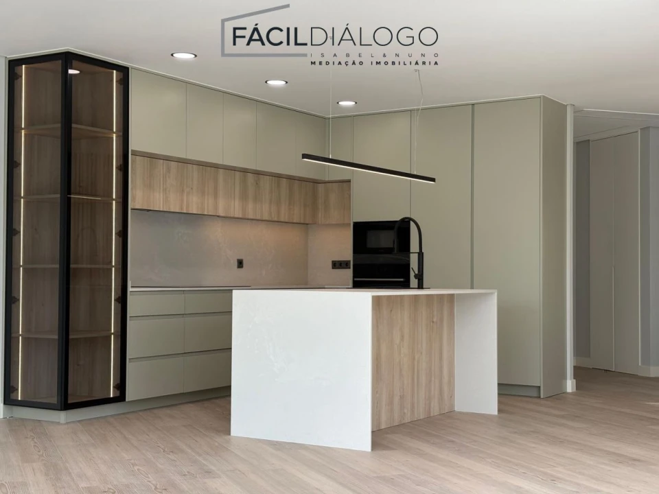 Moradia T4 para Venda em Azeitão (São Lourenço e São Simão) Foto 10