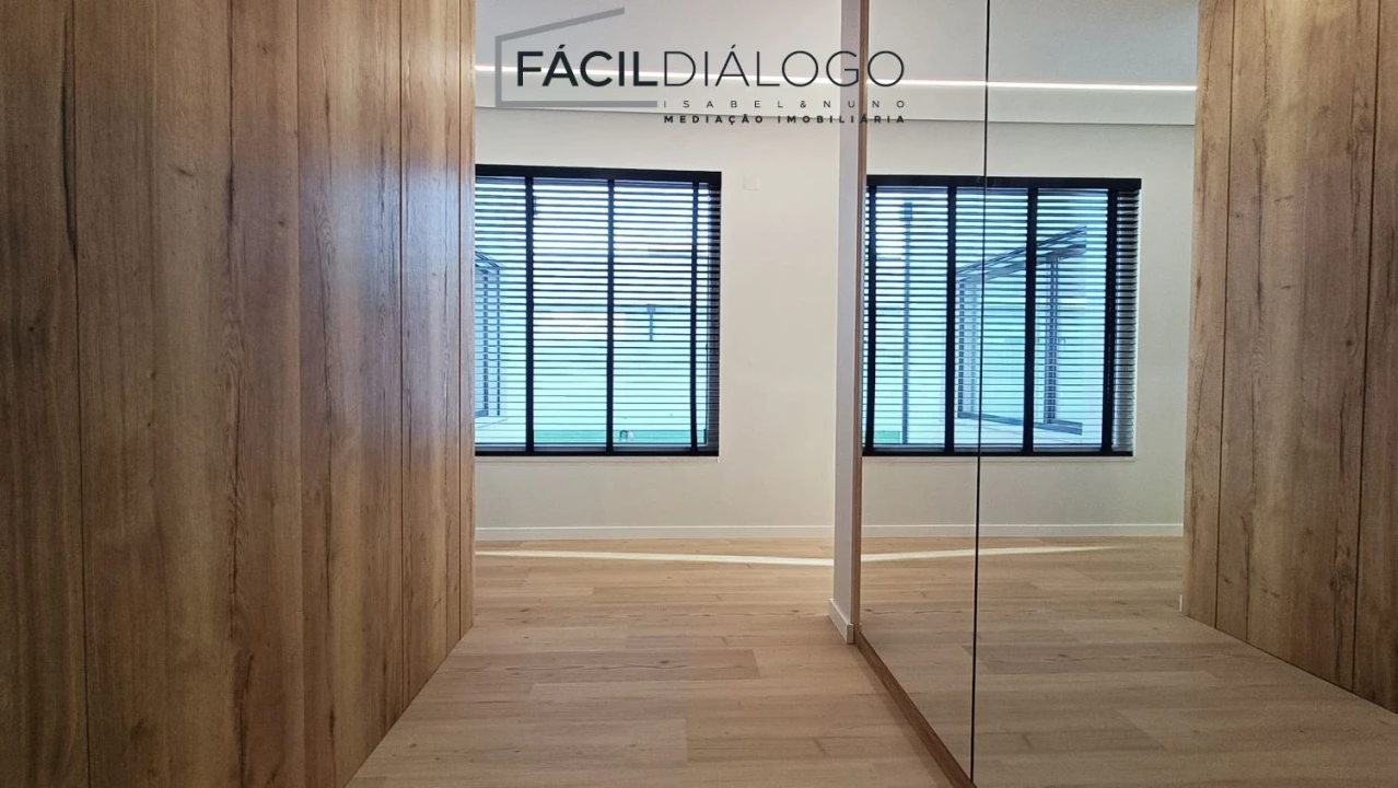 Moradia T4 para Venda em Azeitão (São Lourenço e São Simão) Foto 9