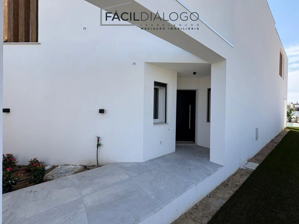 Moradia T4 para Venda em Azeitão (São Lourenço e São Simão) Foto 28