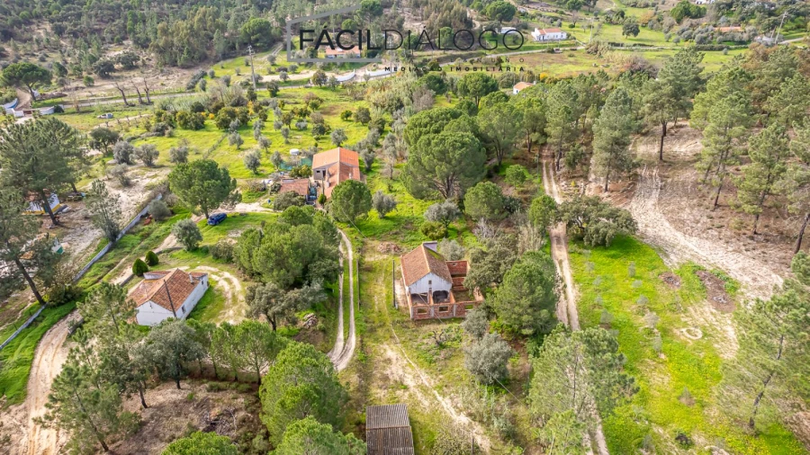 Quinta T4 para Venda em Montargil Foto 2