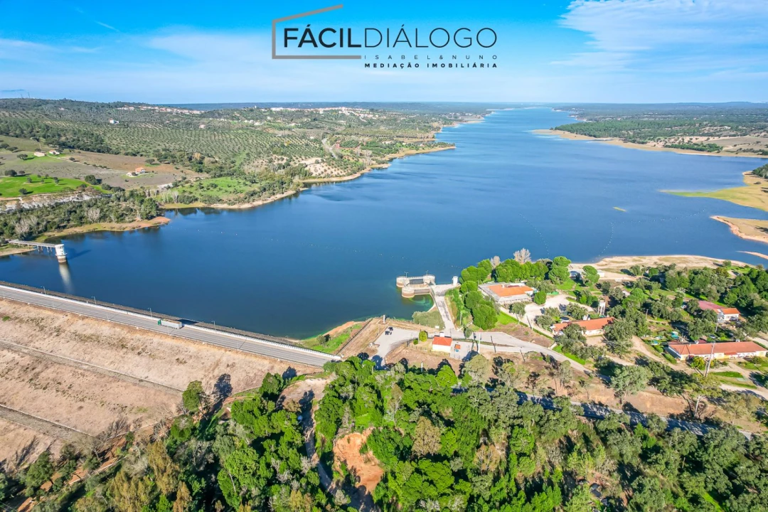 Quinta T4 para Venda em Montargil Foto 13