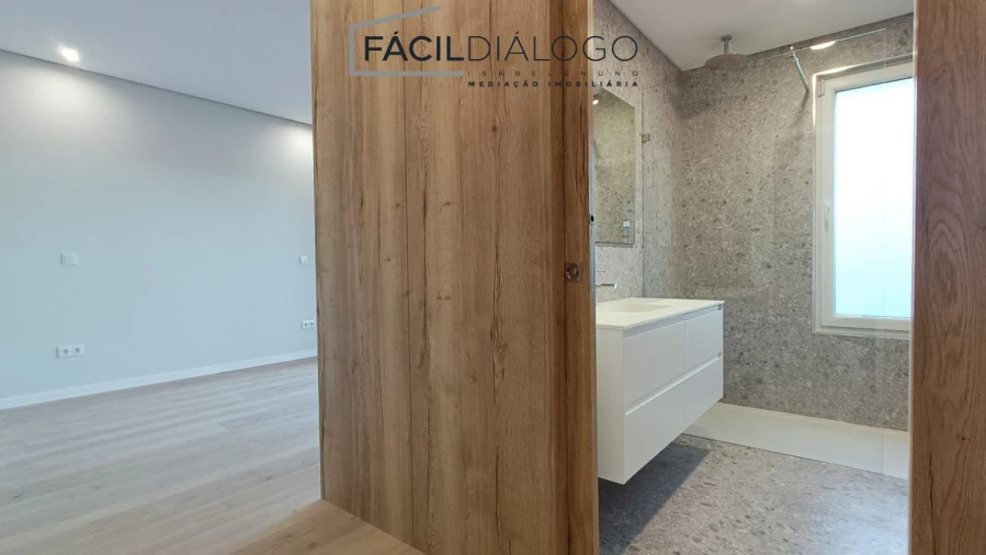 Moradia T4 para Venda em Azeitão (São Lourenço e São Simão) Foto 28