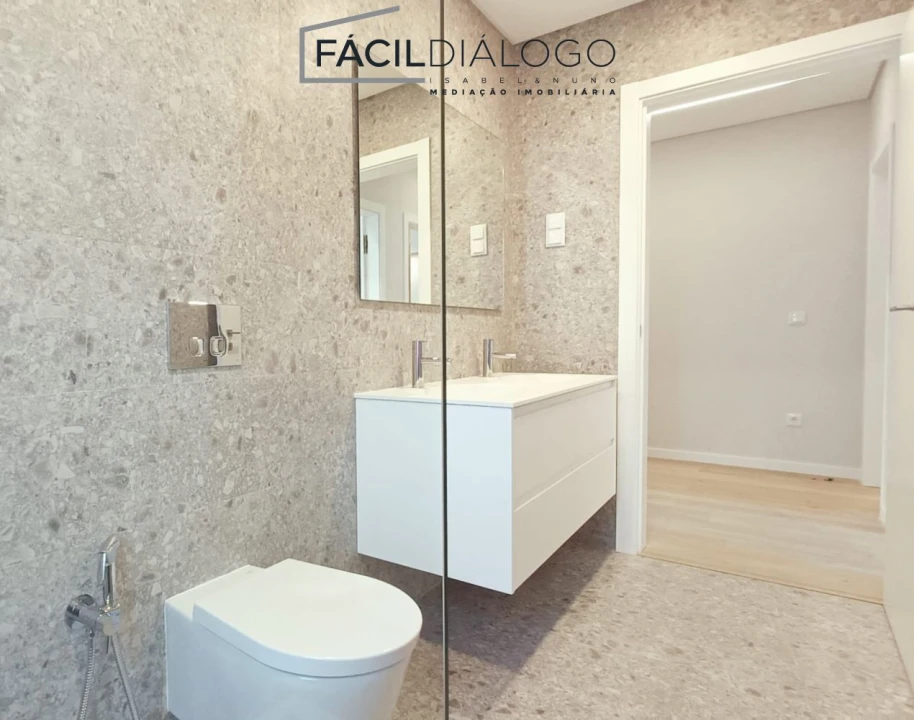 Moradia T4 para Venda em Azeitão (São Lourenço e São Simão) Foto 32