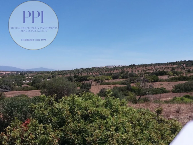 Quinta T0 para Venda em Luz Foto 11