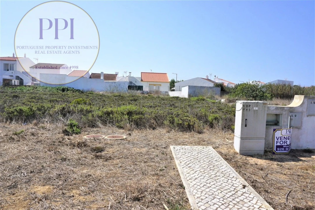 Terreno para Venda em Vila de Sagres Foto 1