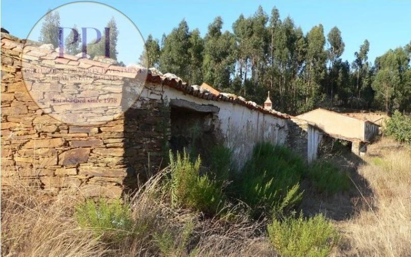 Terreno para Venda em Luzianes-Gare