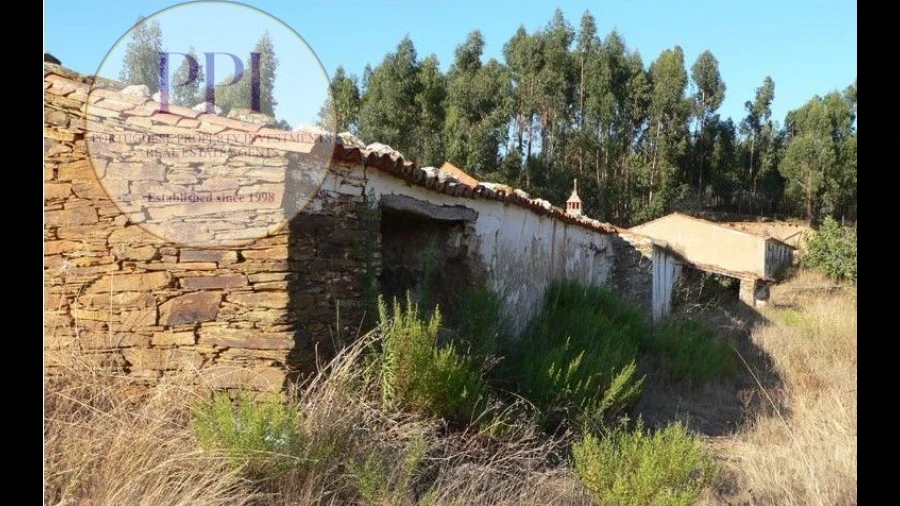 Terreno para Venda em Luzianes-Gare