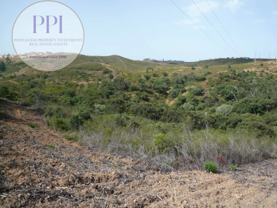 Quinta T0 para Venda em Budens Foto 14