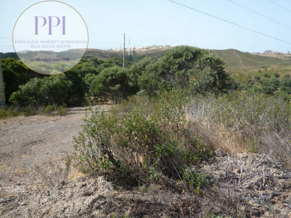 Quinta T0 para Venda em Budens Foto 9