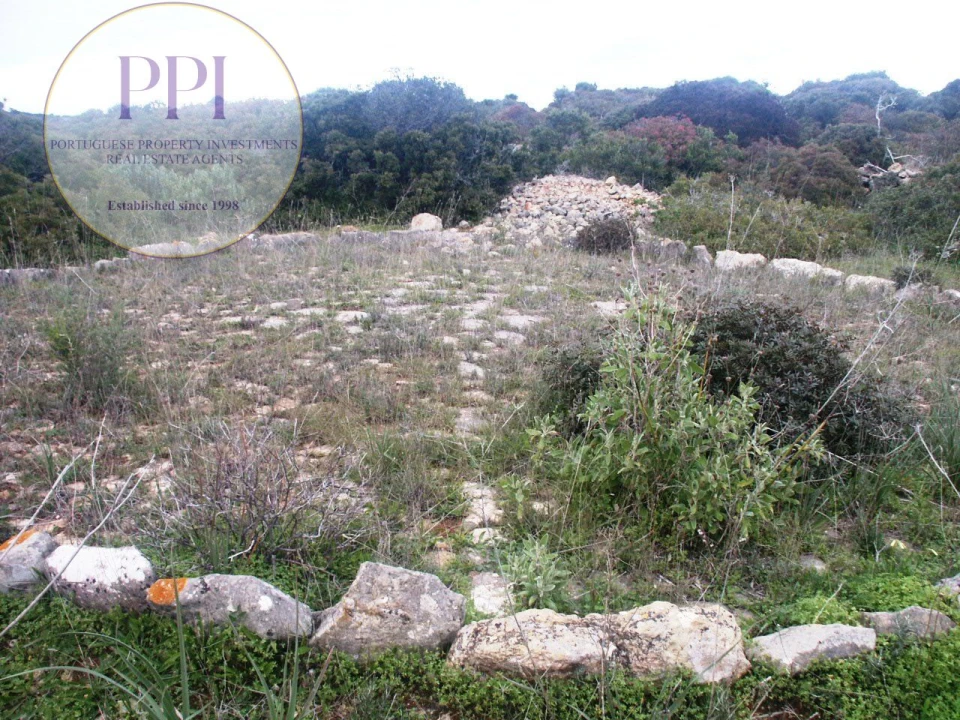 Terreno para Venda em Budens Foto 10