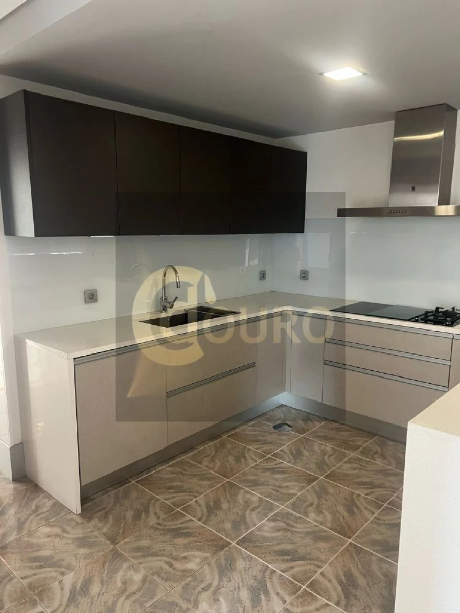 Moradia T5 para Venda em Cidade da Maia