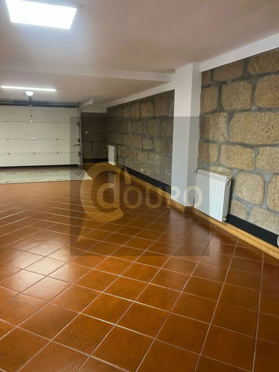 Moradia T5 para Venda em Cidade da Maia Foto 6