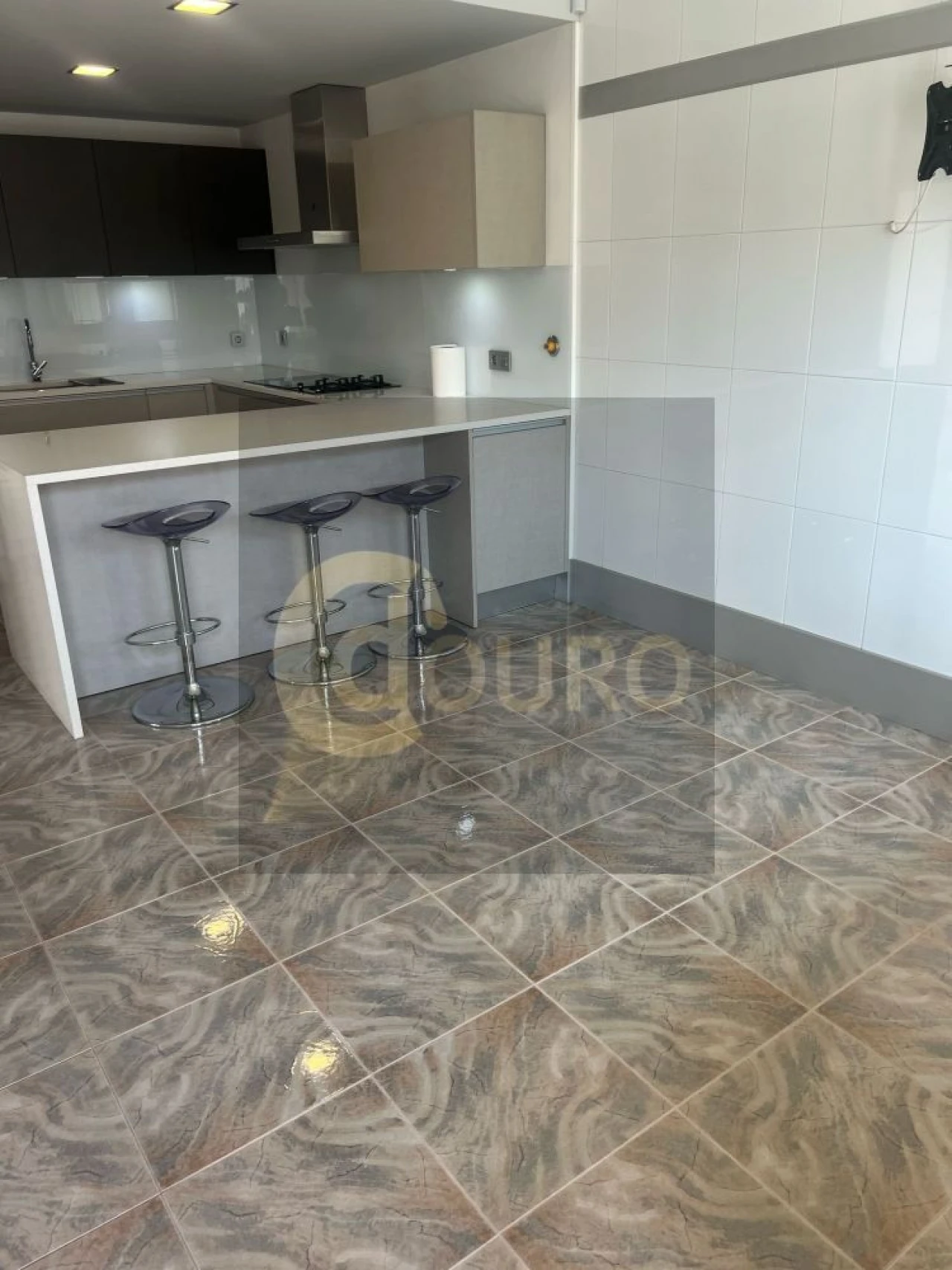 Moradia T5 para Venda em Cidade da Maia Foto 2