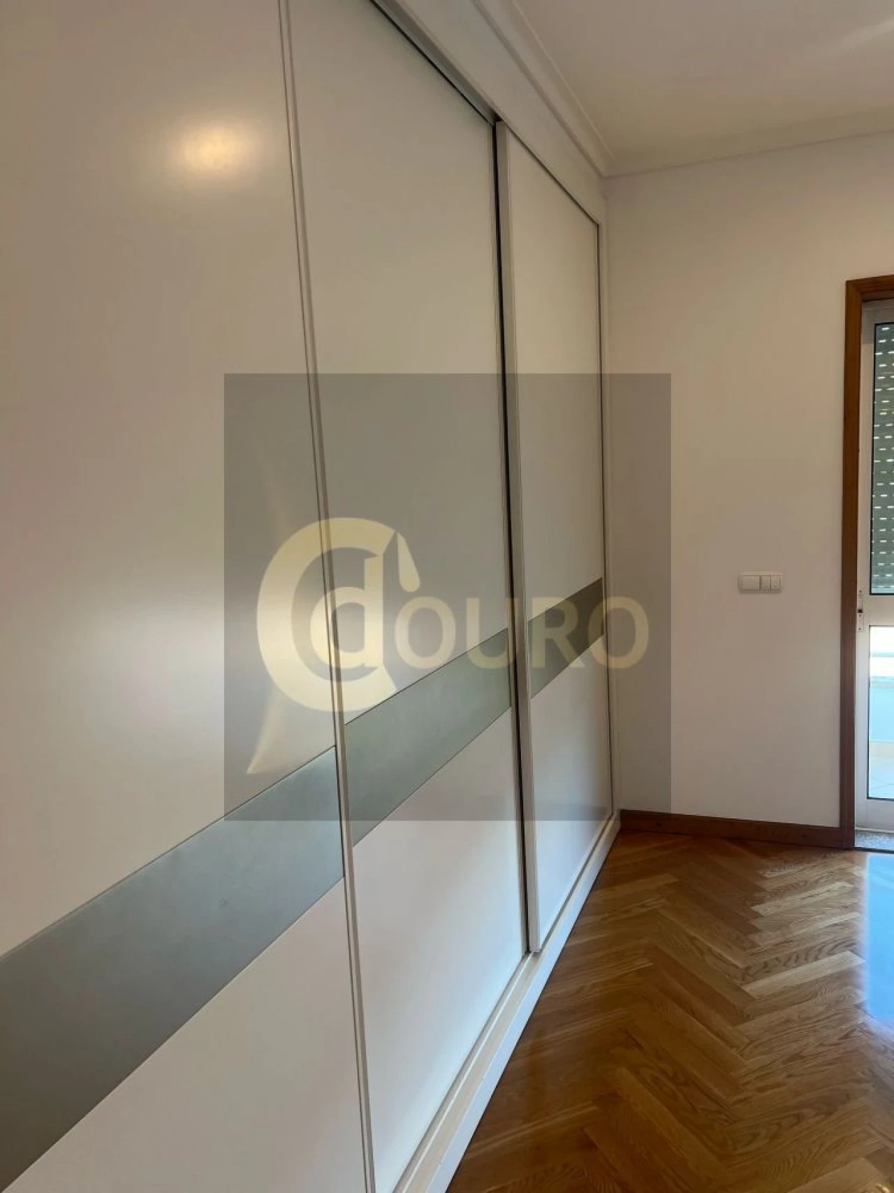 Moradia T5 para Venda em Cidade da Maia Foto 11