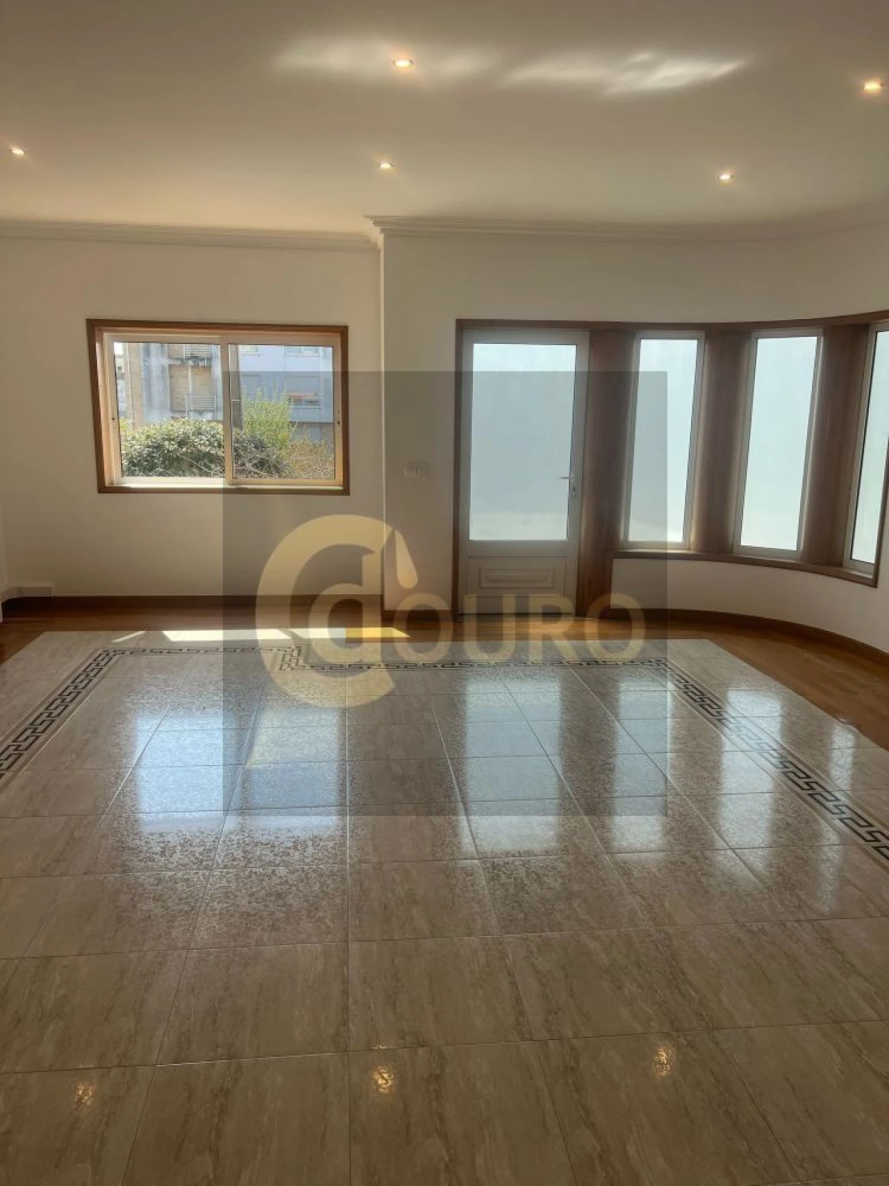 Moradia T5 para Venda em Cidade da Maia Foto 13