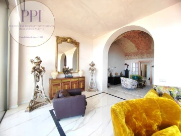 Moradia T8 para Venda em Lagos (São Sebastião e Santa Maria)